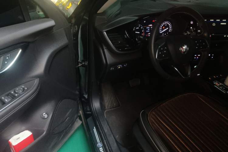 Used Buick Envision 2023 Encore S 552T Two-Wheel Drive Luxury Model
