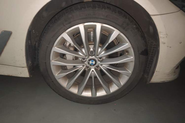 Used BMW 5 Series 2018 530Li Leading Edition Luxury Package
