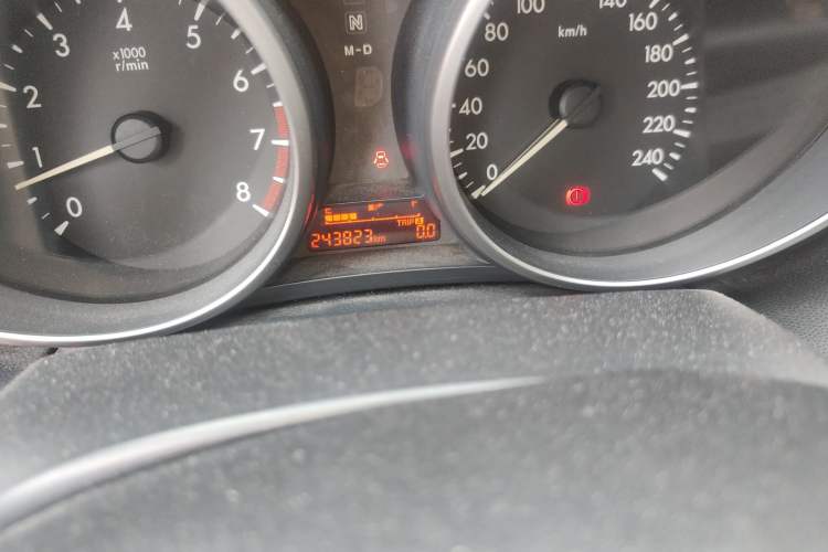 Used Mazda 5 2011 2.0L Automatic Comfort Edition Odometer Close Up