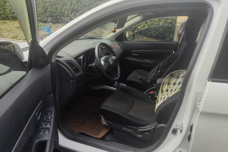 Used Mitsubishi ASX 2013 2.0L CVT Two-Wheel Drive Elite Edition
