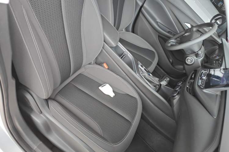 Used Buick Verano 2023 Pro Le Yi Edition Right Front Seat