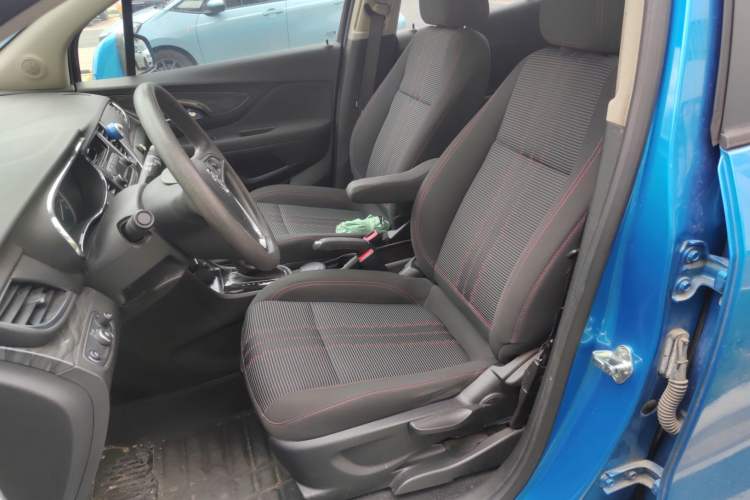 Used Buick Encore 2016 18T Automatic Two-Wheel Drive Urban Leading Edition
