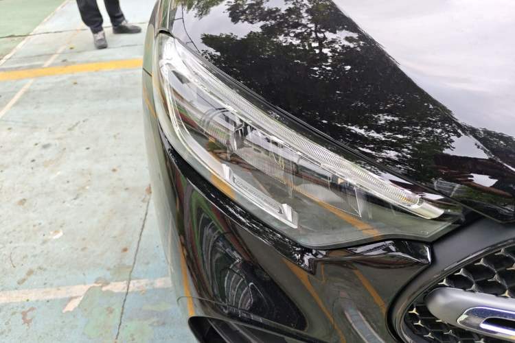 Used Mercedes-Benz GLC 2025 Refreshed GLC 300 L 4MATIC Dynamic Version 5 Seats Right Front Headlight