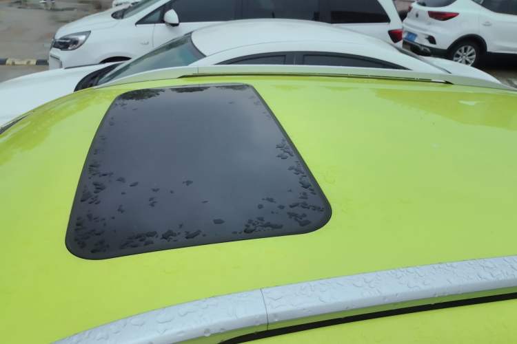 Used Wuling Alvez 2022 1.5L CVT Comfort Edition Roof