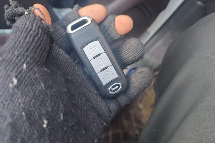 Used GAC Trumpchi GS4 2017 235T Automatic Two-Wheel Drive Luxury Smart Connectivity Version Vehicle Key