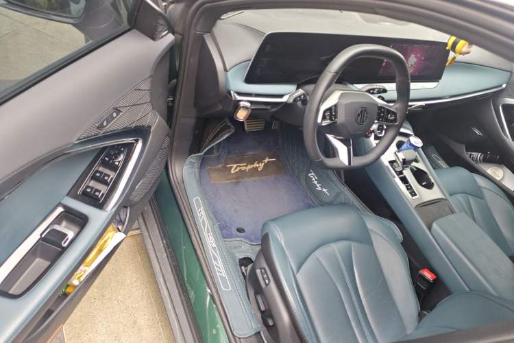 Used MG 7 2023 2.0T Automatic Trophy+ Ignition Glory Edition