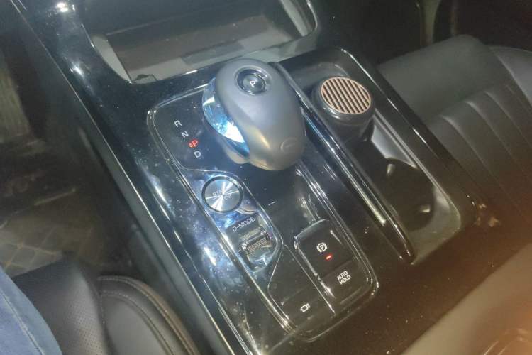 Used GAC Trumpchi M8 2023 Zongshi Series 400T Flagship Edition Gear Lever