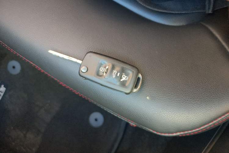 Used Volkswagen Jetta 2015 Zhuihui Edition 1.4L Manual Fashion Model
