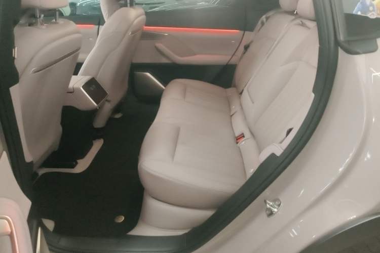 Used ONVO L60 2024 60 kWh Rear-Drive Version
