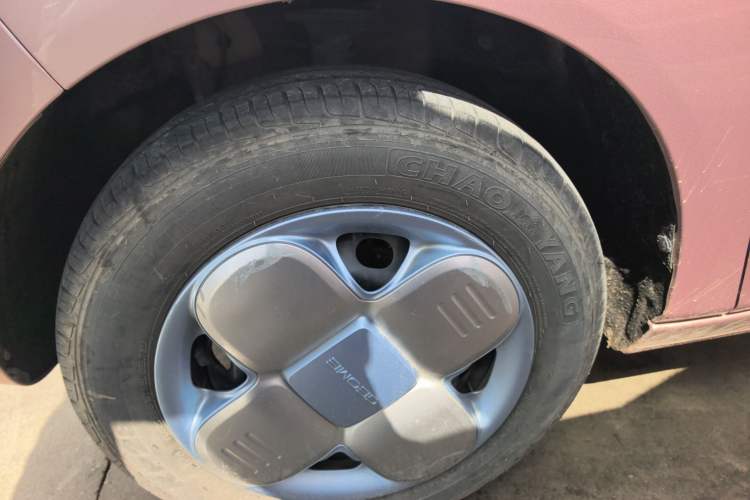 Used Geely Galaxy Panda 2023 Panda Mini 200km Endurance Bear Left Front Wheel Hub