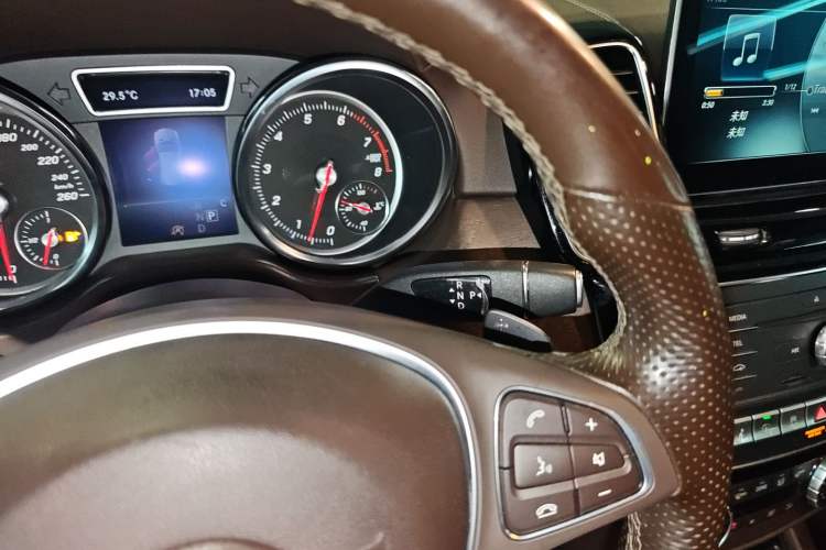 Used Mercedes-Benz GLE 2017 GLE 320 4MATIC Dynamic Model Gear Lever