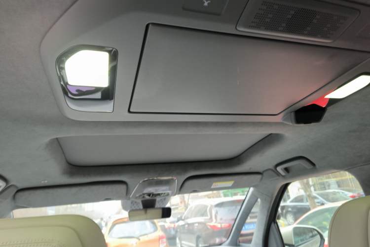 Used Zeekr 009 2024 7-Seater Walk-Through Version Four-Wheel Drive 108 kWh