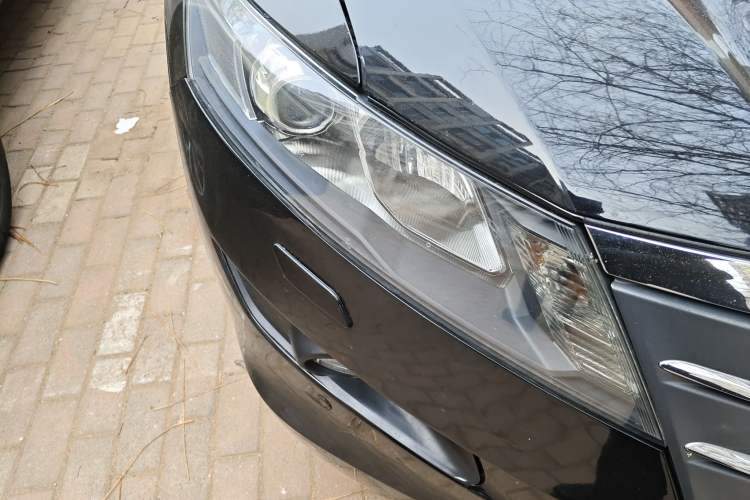 Used Honda Crosstour 2012 2.4L Prestige Edition
