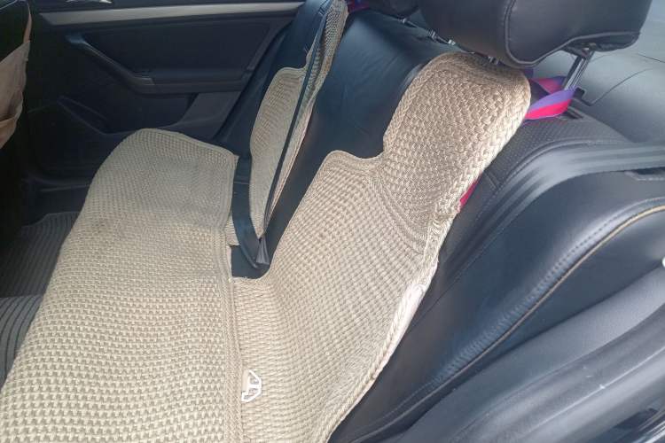 Used Volkswagen Lavida 2015 1.6L Manual Fashion Edition Left Rear Seat