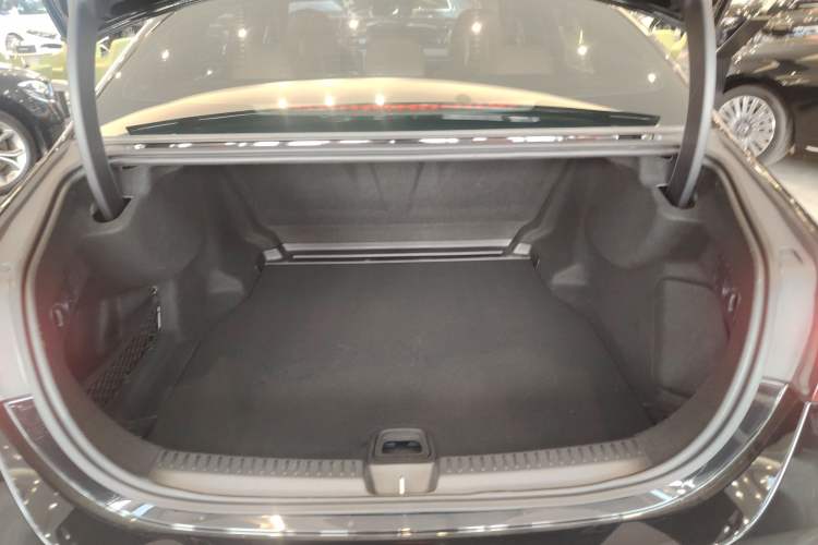 Used Mercedes-Benz E-Class 2024 E 300 L Luxury Model
