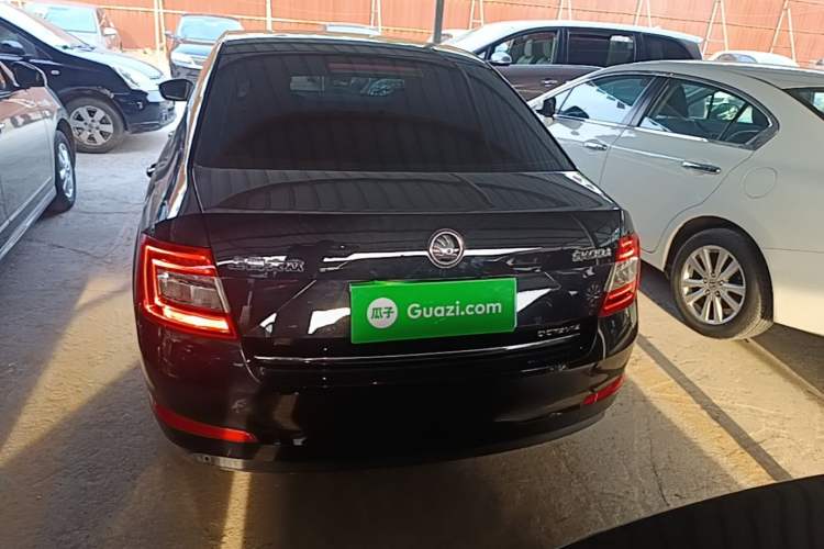 Used Skoda Octavia 2015 1.6L Automatic Yijun Edition
