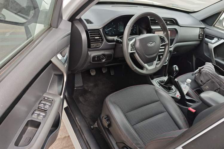 Used Chery Tiggo 3 2016 1.6L Manual ZhiShang Edition