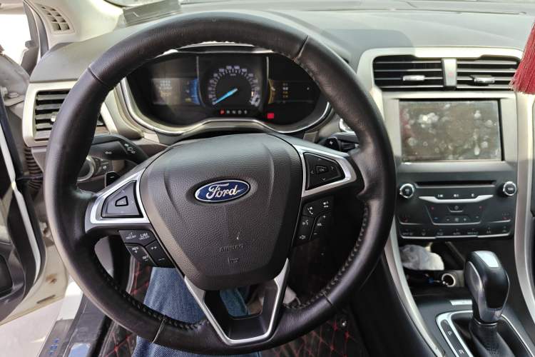 Used Ford Mondeo 2013 2.0L GTDi 200 Luxury Model
