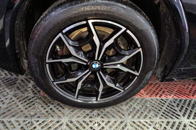 Used BMW X3 2022 xDrive25i M Sport Package Left Front Wheel Hub