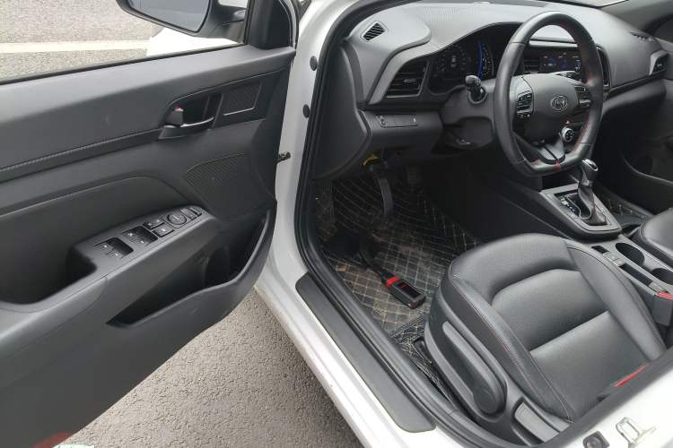 Used Hyundai Elantra (6th Generation / Lingdong) 2019 1.4T Dual-Clutch Xuan Dong · Dynamic Model Driver Seat