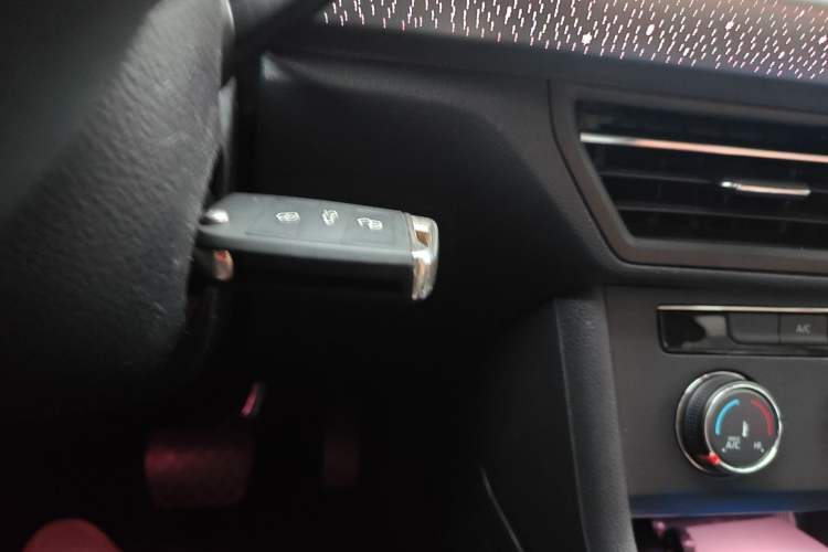 Used Volkswagen Lavida 2019 1.5L Automatic Comfort Edition China VI Standard Vehicle Key