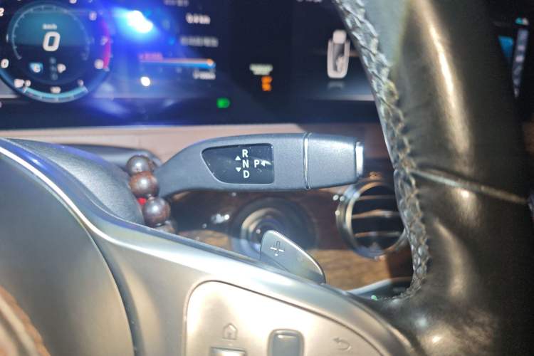 Used Mercedes-Benz S-Class 2018 S 320 L Gear Lever