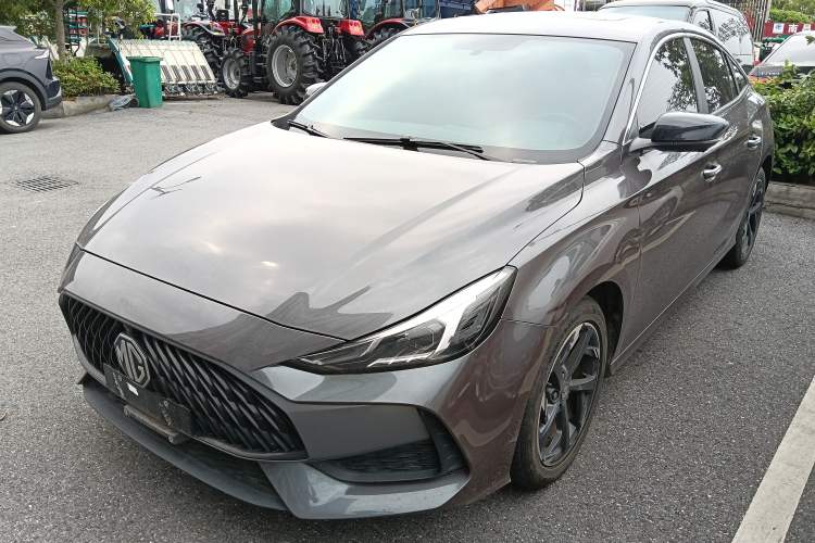 Used MG 5 2022 300TGI DCT Chao Yue Luxury Edition