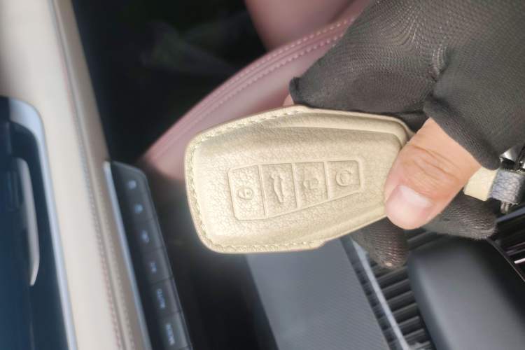 Used Geely Auto Monjaro L 2024 2.0TD High-Power Automatic Two-Wheel Drive Yunqi Version