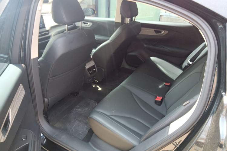 Used Hongqi E-QM5 2024 610 km PLUS Left Rear Seat