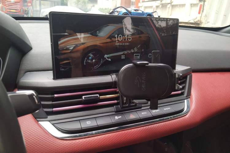 Used Dongfeng Aeolus Yixuan 2021 230T Automatic Chasing Shadow Edition Audio And AC Panel