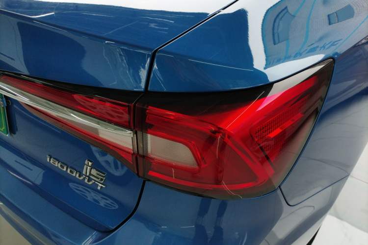 Used Roewe i5 2020 1.5L Automatic 4G Connect Luxury Flagship Edition