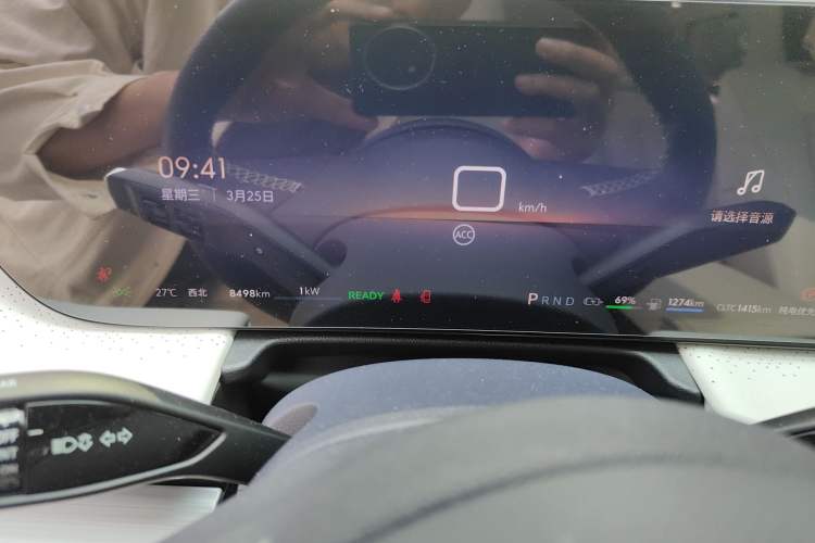 Used Buick GL8 New Energy 2026 Model Lu Zun Prestige Edition Odometer Close Up