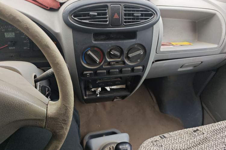 Used BAIC Changhe Freedom 2014 1.0L Hongyun Edition Economy Model DA465QA
