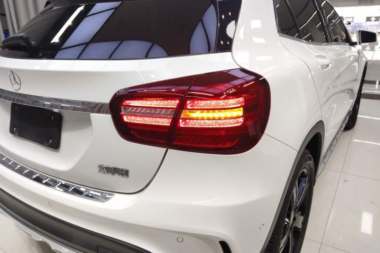 Used Mercedes-Benz GLA 2019 GLA 200 Fashion Model Right Rear Taillight
