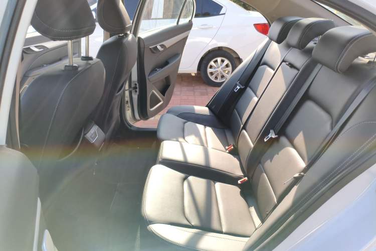 Used Geely Auto Emgrand 2018 1.5L Manual Upward Connect Edition Left Rear Seat