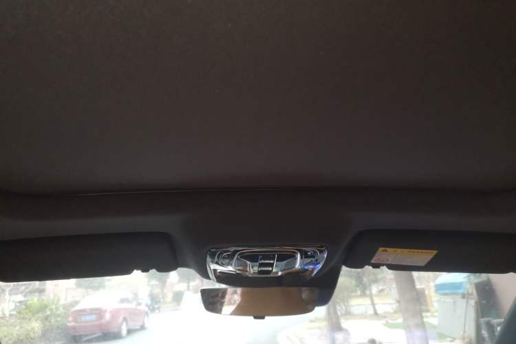 Used Roewe RX5 2023 1.5T Prestige Sliding-Screen Version
