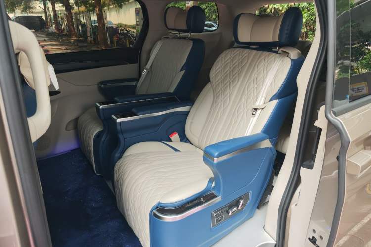 Used Buick GL8 2023 ES Lu Zun Comfort Model