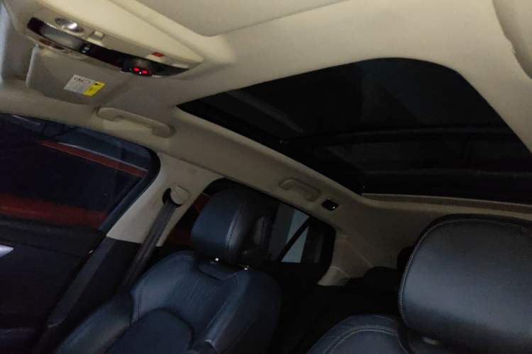 Used DS 6 2014 1.6T Luxury Edition THP160 Headliner