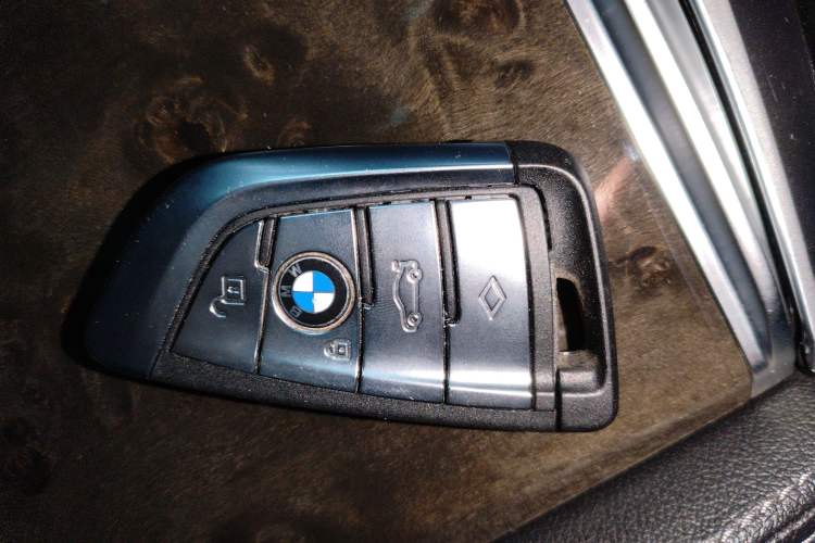 Used BMW 5 Series 2022 Restyled 525Li Luxury Package