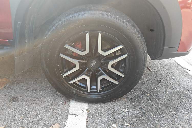 Used JAC T8 2020 2.0T Diesel Two-Wheel-Drive Luxury Version with Large Double Cabin – HFC4DB2-2E
