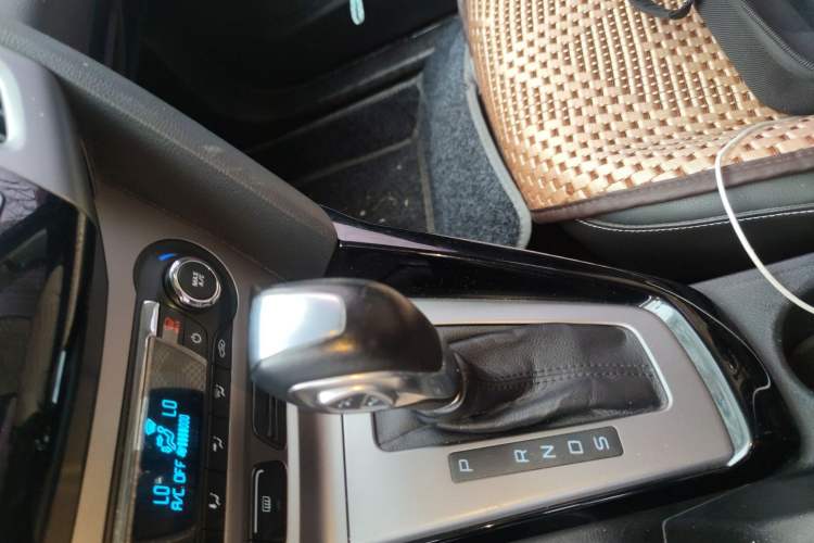 Used Ford Focus 2012 Sedan 1.6L Automatic Fashion Edition