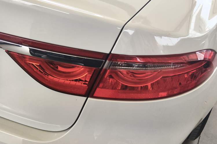 Used Jaguar XFL 2020 XFL 2.0T P200 Two-Wheel-Drive Elite Edition
