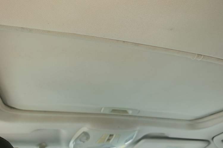 Used GAC Trumpchi GS5 2013 1.8T Automatic Two-Wheel Drive Luxury Edition Headliner