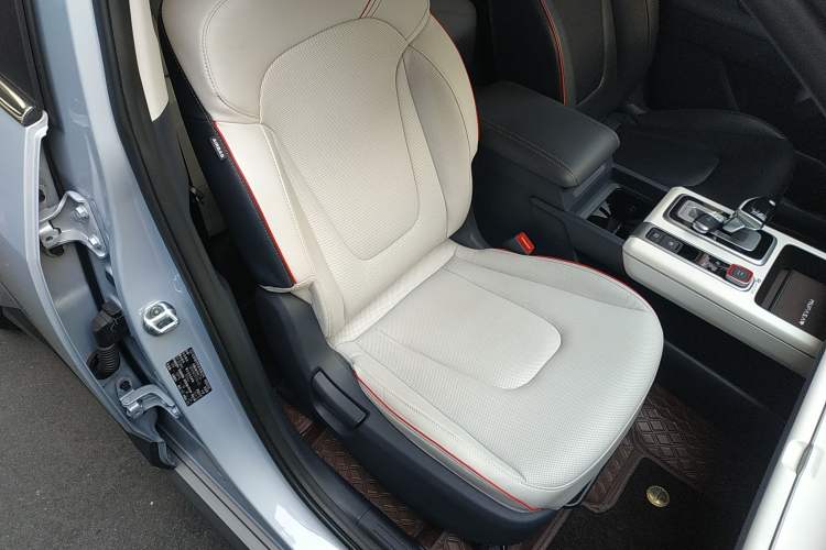 Used Hyundai ix35 2023 Musso 2.0L Flagship Edition TOP
