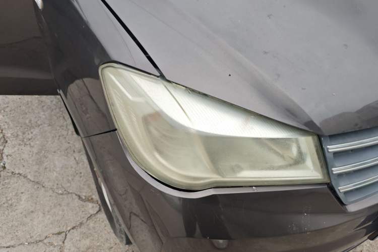 Used Dongfeng Fengon 330 2018 1.5L 330S Premium Edition DK15 Right Front Headlight