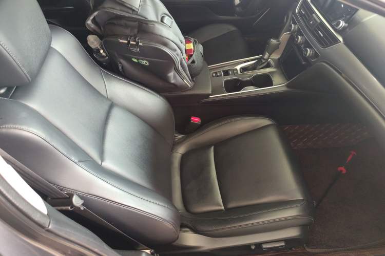 Used Honda Accord 2018 260TURBO Prestige Edition China VI Right Front Seat