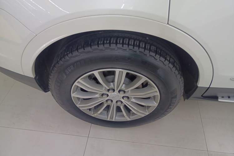 Used Cadillac XT5 2018 25T Luxury Model