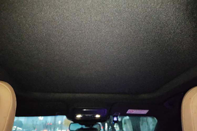 Used Lincoln Corsair 2022 2.0T Two-Wheel Drive Luxury Edition Headliner