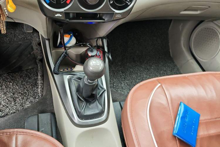 Used Honda City Classic 2012 1.5L manual Comfort version Gear Lever