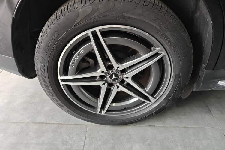 Used Mercedes-Benz EQC 2021 EQC 400 4MATIC Right Rear Wheel Hub